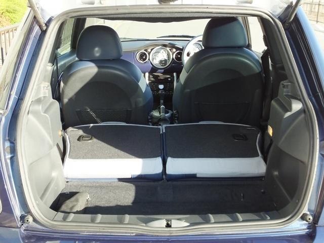 ＭＩＮＩ クーパーＳ　チェックメイト　特別限定仕様車・クロノメーターパッケージ・専用装備品・ｃａｒｒｏｚｚｅｒｉａ製Ｂｌｕｅｔｏｏｔｈ接続対応地デジナビ・バックカメラ・チェッカールームミラーカバー・１７ｉｎＡＷ・ボンネットデカール・ＥＴＣ（80枚目）