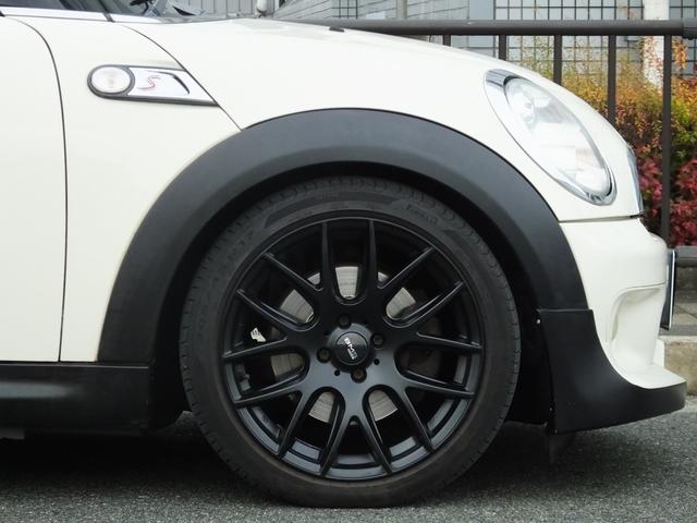 ＭＩＮＩ クーパーＳ　新品ＰＯＤＩＵＭ製ダウンサス・新品ＰＯＤＩＵＭ製フロントリップ・ＢＭＳ製Ｍ７２－Ｇ２　１７インチアルミホイール・ブラックサイドミラーカバー・ショートアンテナ・ボディー同色トランクリッド・ＥＴＣ（16枚目）