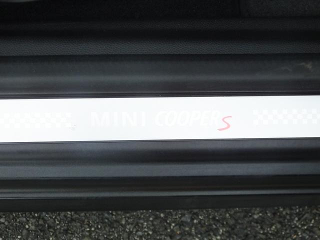ＭＩＮＩ クーパーＳ　新品ＰＯＤＩＵＭ製ダウンサス・新品ＰＯＤＩＵＭ製フロントリップ・ＢＭＳ製Ｍ７２－Ｇ２　１７インチアルミホイール・ブラックサイドミラーカバー・ショートアンテナ・ボディー同色トランクリッド・ＥＴＣ（29枚目）