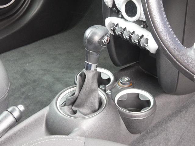 ＭＩＮＩ クーパーＳ　新品ＰＯＤＩＵＭ製ダウンサス・新品ＰＯＤＩＵＭ製フロントリップ・ＢＭＳ製Ｍ７２－Ｇ２　１７インチアルミホイール・ブラックサイドミラーカバー・ショートアンテナ・ボディー同色トランクリッド・ＥＴＣ（52枚目）