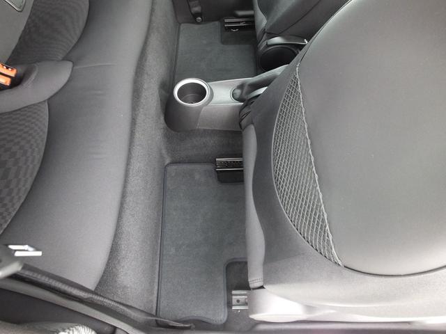 ＭＩＮＩ クーパーＳ　新品ＰＯＤＩＵＭ製ダウンサス・新品ＰＯＤＩＵＭ製フロントリップ・ＢＭＳ製Ｍ７２－Ｇ２　１７インチアルミホイール・ブラックサイドミラーカバー・ショートアンテナ・ボディー同色トランクリッド・ＥＴＣ（69枚目）