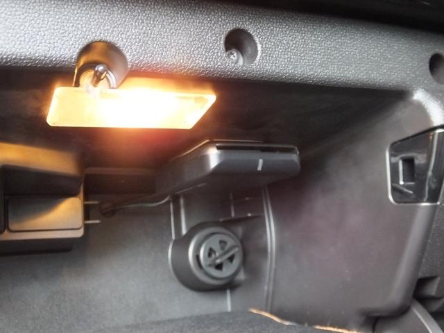 ＭＩＮＩ クーパーＳ　ペースマン　クーペＳＵＶ・ハーフレザーシート・後席独立シート・ｃａｒｒｏｚｚｅｒｉａ製Ｂｌｕｅｔｏｏｔｈ接続対応地デジナビ・１８インチアルミホイール・ロングアンテナ・ホワイトルーフ＆サイドミラーカバー・ＥＴＣ（68枚目）