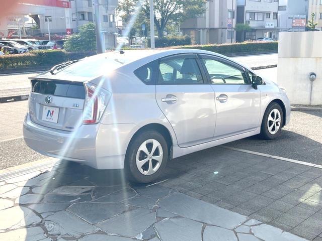 プリウス Ｇ　バックカメラ　禁煙車　ハーフレザーシート　パワーシート　ドラレコ　スマートキー　ＨＩＤヘッド　ビルトインＥＴＣ　クルコン　オートライト　オートエアコン　純正１５インチアルミ　Ｂｌｕｅｔｏｏｔｈ　ＣＤ（19枚目）