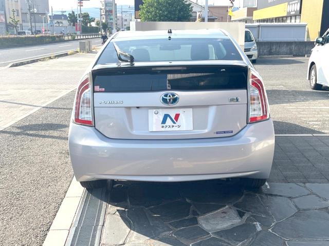 プリウス Ｇ　バックカメラ　禁煙車　ハーフレザーシート　パワーシート　ドラレコ　スマートキー　ＨＩＤヘッド　ビルトインＥＴＣ　クルコン　オートライト　オートエアコン　純正１５インチアルミ　Ｂｌｕｅｔｏｏｔｈ　ＣＤ（20枚目）