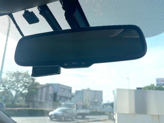 プリウス Ｇ　バックカメラ　禁煙車　ハーフレザーシート　パワーシート　ドラレコ　スマートキー　ＨＩＤヘッド　ビルトインＥＴＣ　クルコン　オートライト　オートエアコン　純正１５インチアルミ　Ｂｌｕｅｔｏｏｔｈ　ＣＤ（35枚目）
