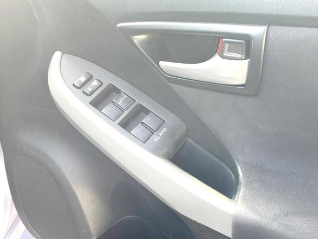 プリウス Ｇ　バックカメラ　禁煙車　ハーフレザーシート　パワーシート　ドラレコ　スマートキー　ＨＩＤヘッド　ビルトインＥＴＣ　クルコン　オートライト　オートエアコン　純正１５インチアルミ　Ｂｌｕｅｔｏｏｔｈ　ＣＤ（46枚目）