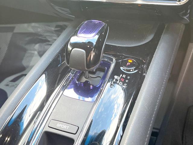ヴェゼル ハイブリッドＺ　Ｃａｒｒｏｚｚｅｒｉａナビ　フルセグ　バックカメラ　クルーズコントロール　シートヒーター　スマートキー　ＥＴＣ　ＬＥＤヘッドライト　純正１７インチアルミホイール　ドラレコ（30枚目）