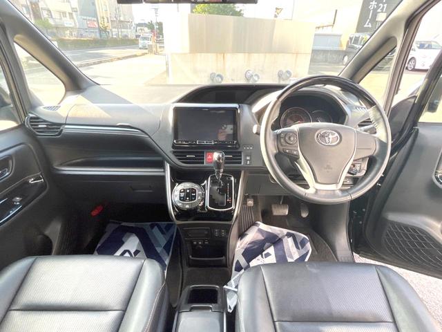 エスクァイア Gi ALPINE9インチナビ エアロ 両側電動ドア バックカメラ 衝突被害軽減システム 禁煙車 ハーフレザーシート スマートキー LEDヘッド ビルトインETC クルコン オートハイビーム(2枚目)