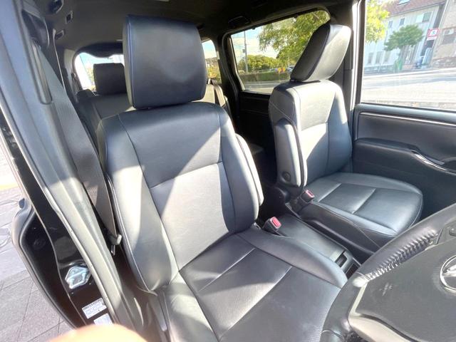 エスクァイア Gi ALPINE9インチナビ エアロ 両側電動ドア バックカメラ 衝突被害軽減システム 禁煙車 ハーフレザーシート スマートキー LEDヘッド ビルトインETC クルコン オートハイビーム(11枚目)