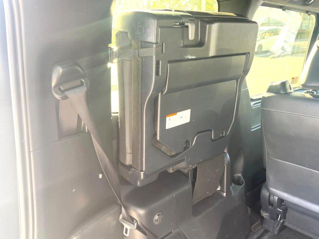 エスクァイア Gi ALPINE9インチナビ エアロ 両側電動ドア バックカメラ 衝突被害軽減システム 禁煙車 ハーフレザーシート スマートキー LEDヘッド ビルトインETC クルコン オートハイビーム(54枚目)