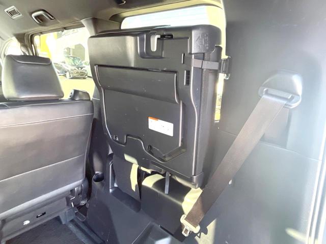 エスクァイア Gi ALPINE9インチナビ エアロ 両側電動ドア バックカメラ 衝突被害軽減システム 禁煙車 ハーフレザーシート スマートキー LEDヘッド ビルトインETC クルコン オートハイビーム(55枚目)