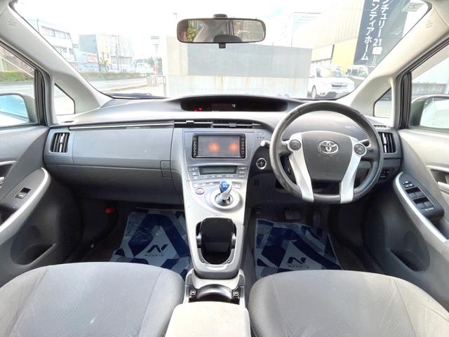 プリウス Sツーリングセレクション 純正ナビ バックカメラ オートエアコン ETC スマートキー オートライト LEDヘッドライト 純正17インチアルミホイール Bluetooth接続(2枚目)