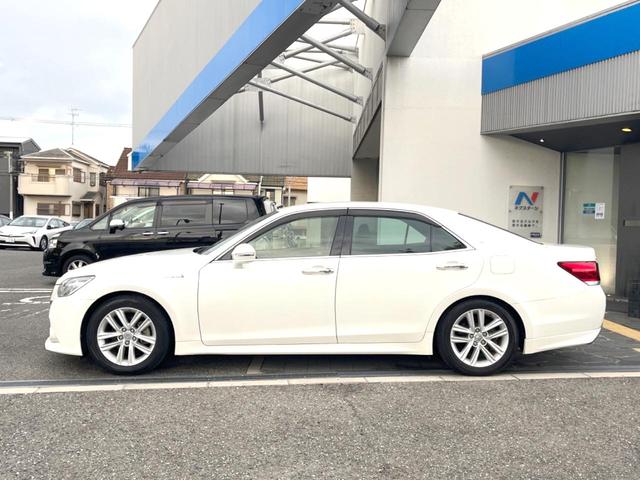 クラウンハイブリッド アスリートＳ　純正ナビ　バックカメラ　レーダークルーズコントロール　純正１７インチアルミホイール　Ｂｌｕｅｔｏｏｔｈ接続　フルセグＴＶ（13枚目）