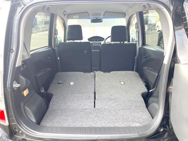普段のお買い物や通勤、送迎等に十分な荷室スペースを確保しております。セカンドシートを倒すと、大きな荷物の積載も可能です♪