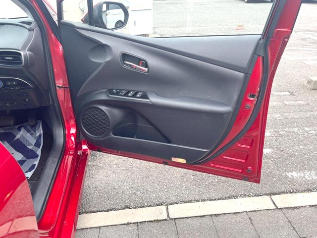 プリウス Aツーリングセレクション 純正ナビ バックカメラ 衝突軽減ブレーキ 合皮シート LEDヘッドライト シートヒーター ヘッドアップディスプレイ(39枚目)