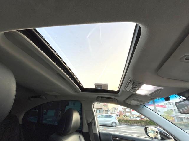 ＬＳ ＬＳ６００ｈ　バージョンＳ　Ｉパッケージ　純正ナビ　バックカメラ　サンルーフ　ステアリングヒーター　クルーズコントロール　シートヒーター　ＬＥＤヘッドライト　ドライブレコーダー　パワーシート（5枚目）