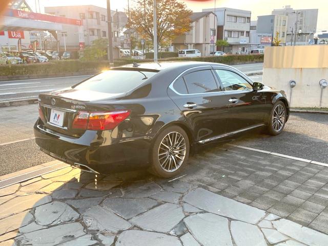 ＬＳ ＬＳ６００ｈ　バージョンＳ　Ｉパッケージ　純正ナビ　バックカメラ　サンルーフ　ステアリングヒーター　クルーズコントロール　シートヒーター　ＬＥＤヘッドライト　ドライブレコーダー　パワーシート（22枚目）