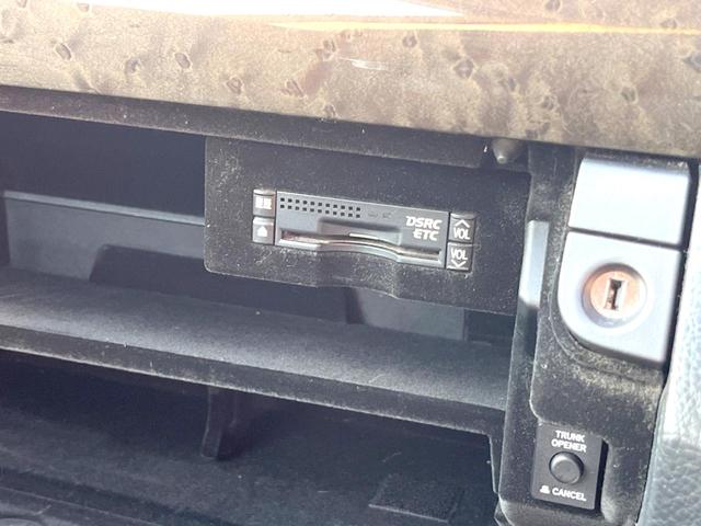 ＬＳ ＬＳ６００ｈ　バージョンＳ　Ｉパッケージ　純正ナビ　バックカメラ　サンルーフ　ステアリングヒーター　クルーズコントロール　シートヒーター　ＬＥＤヘッドライト　ドライブレコーダー　パワーシート（32枚目）