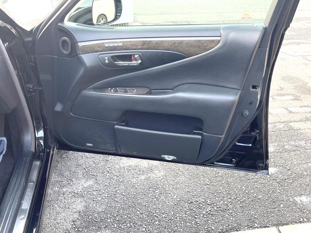 ＬＳ ＬＳ６００ｈ　バージョンＳ　Ｉパッケージ　純正ナビ　バックカメラ　サンルーフ　ステアリングヒーター　クルーズコントロール　シートヒーター　ＬＥＤヘッドライト　ドライブレコーダー　パワーシート（50枚目）