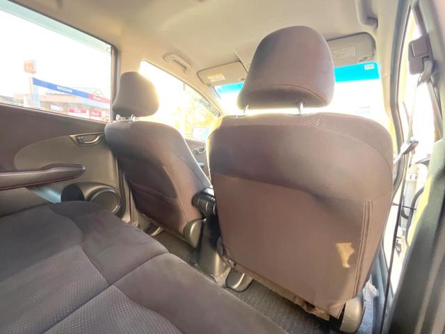 フィットハイブリッド シーズ　ファインスタイル　ｃａｒｒｏｚｚｅｒｉａ製ナビ　バックカメラ　ドライブレコーダー　クルーズコントロール　シートヒーター　ＨＩＤヘッドライト　Ｂｌｕｅｔｏｏｔｈ接続　ＥＴＣ　スマートキー（48枚目）