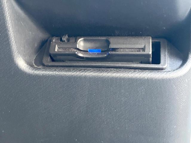 アクア Ｌ　ｓｔｒａｄａナビ　バックカメラ　ドライブレコーダー　オートエアコン　キーレス　ＥＴＣ（39枚目）