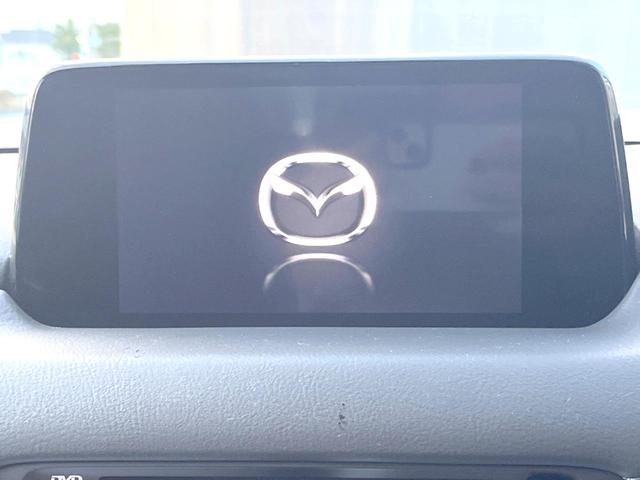 【純正ナビ】人気の純正ナビを装備しております。ナビの使いやすさはもちろん、オーディオ機能も充実！キャンプや旅行はもちろん、通勤や買い物など普段のドライブも楽しくなるはず♪