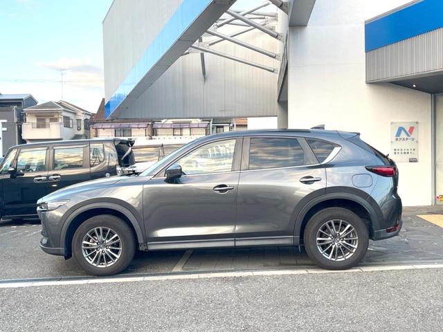 安心の最長１０年・走行無制限保証（有償）をご用意。保証内容も充実はもちろん、無料点検＆オイル交換や、年中無休の全国・２４時間ロードサービスも付帯されておりますのでご安心下さい。