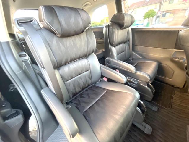 オデッセイハイブリッド ハイブリッドアブソルート・ホンダセンシング 純正8インチナビ 全方位カメラ フリップダウンモニター アダプティブクルーズコントロール 両側パワースライドドア 7人乗り LEDヘッドライト 純正17インチアルミホイール Bluetooth接続(9枚目)