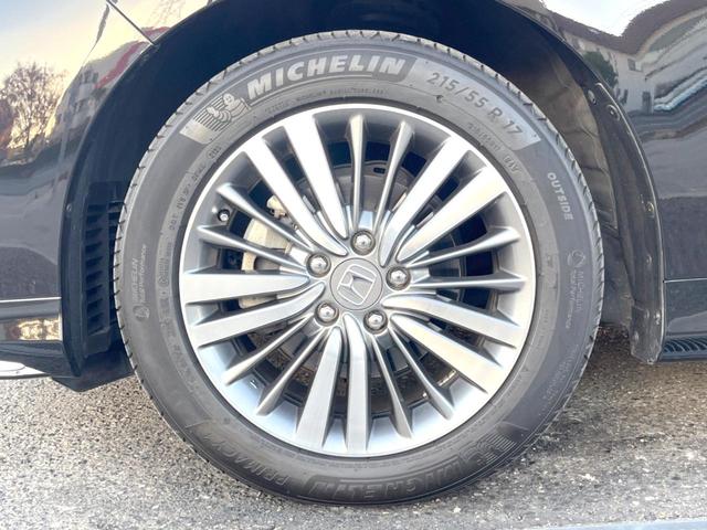 オデッセイハイブリッド ハイブリッドアブソルート・ホンダセンシング 純正8インチナビ 全方位カメラ フリップダウンモニター アダプティブクルーズコントロール 両側パワースライドドア 7人乗り LEDヘッドライト 純正17インチアルミホイール Bluetooth接続(25枚目)