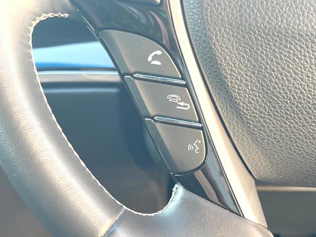 オデッセイハイブリッド ハイブリッドアブソルート・ホンダセンシング 純正8インチナビ 全方位カメラ フリップダウンモニター アダプティブクルーズコントロール 両側パワースライドドア 7人乗り LEDヘッドライト 純正17インチアルミホイール Bluetooth接続(40枚目)