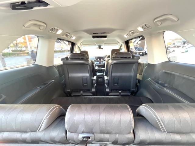 オデッセイハイブリッド ハイブリッドアブソルート・ホンダセンシング 純正8インチナビ 全方位カメラ フリップダウンモニター アダプティブクルーズコントロール 両側パワースライドドア 7人乗り LEDヘッドライト 純正17インチアルミホイール Bluetooth接続(55枚目)