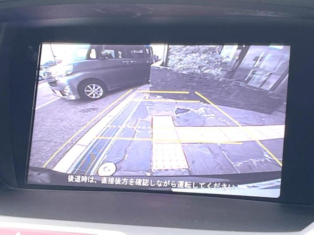 オデッセイ アブソルート メーカー純正ナビ バックカメラ クルーズコントロール ETC キーレス オートエアコン(4枚目)