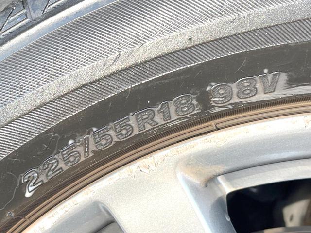 エルグランド ２５０ハイウェイスター　純正ナビ　アラウンドビューモニター　後席フリップダウンモニター　両側パワースライドドア　７人乗り　ＨＩＤヘッドライト　純正１８インチアルミホイール　スマートキー　ＥＴＣ（23枚目）