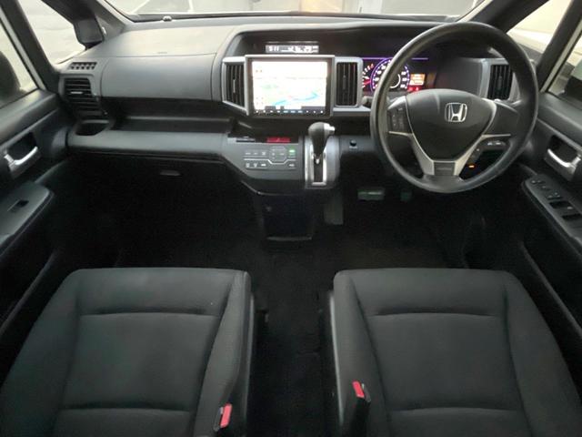 ステップワゴンスパーダ パワーエディション 純正9インチナビ バックカメラ 両側パワースライドドア 8人乗り ETC キーレス HIDヘッドライト 純正16インチアルミホイール Bluetooth接続 フルセグTV オートエアコン(2枚目)