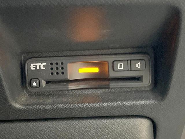 ステップワゴンスパーダ パワーエディション 純正9インチナビ バックカメラ 両側パワースライドドア 8人乗り ETC キーレス HIDヘッドライト 純正16インチアルミホイール Bluetooth接続 フルセグTV オートエアコン(6枚目)