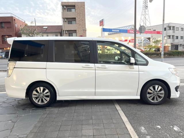 ステップワゴンスパーダ パワーエディション 純正9インチナビ バックカメラ 両側パワースライドドア 8人乗り ETC キーレス HIDヘッドライト 純正16インチアルミホイール Bluetooth接続 フルセグTV オートエアコン(22枚目)