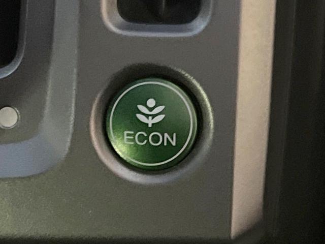 ステップワゴンスパーダ パワーエディション 純正9インチナビ バックカメラ 両側パワースライドドア 8人乗り ETC キーレス HIDヘッドライト 純正16インチアルミホイール Bluetooth接続 フルセグTV オートエアコン(50枚目)