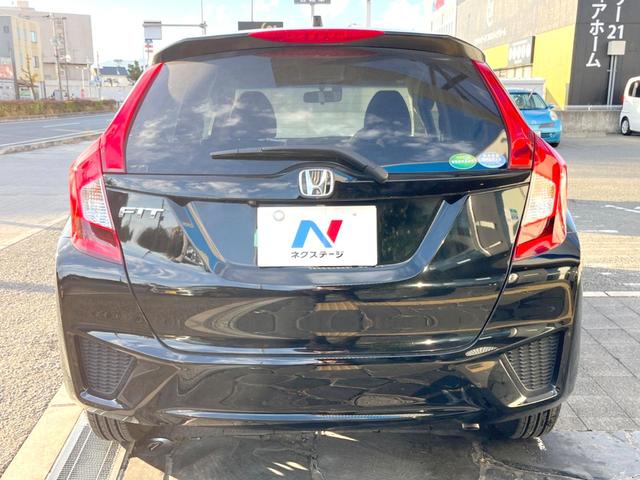 フィット １３Ｇ・Ｆパッケージ　ファインエディション　純正ナビ　フルセグ　バックカメラ　スマートキー　ＥＴＣ　ドライブレコーダー　Ｂｌｕｅｔｏｏｔｈ　Ａｕｄｉｏ（13枚目）