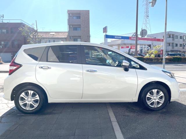 ノート Ｘ　オーディオ　インテリジェントエマージェンシーブレーキ　車線逸脱　アイドリングストップ　コーナーセンサー　スマートキー　ドライブレコーダー　ＥＴＣ（30枚目）