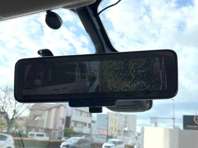 セレナ ハイウェイスター プロパイロットエディション 純正9インチナビ アラウンドビューモニター フリップダウンモニター プロパイロット 2トーン デジタルインナーミラー 両側パワースライドドア 8人乗り LEDヘッドライト 純正16インチアルミホイール(8枚目)