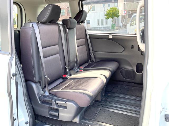 セレナ ハイウェイスター プロパイロットエディション 純正9インチナビ アラウンドビューモニター フリップダウンモニター プロパイロット 2トーン デジタルインナーミラー 両側パワースライドドア 8人乗り LEDヘッドライト 純正16インチアルミホイール(10枚目)