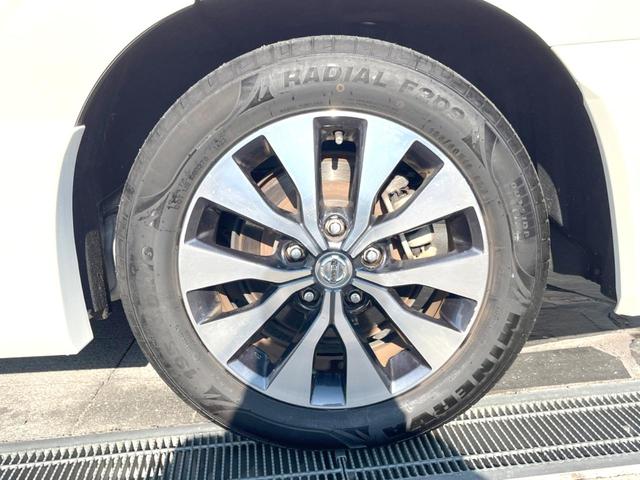 セレナ ハイウェイスター プロパイロットエディション 純正9インチナビ アラウンドビューモニター フリップダウンモニター プロパイロット 2トーン デジタルインナーミラー 両側パワースライドドア 8人乗り LEDヘッドライト 純正16インチアルミホイール(24枚目)