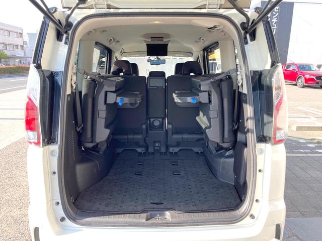 セレナ ハイウェイスター プロパイロットエディション 純正9インチナビ アラウンドビューモニター フリップダウンモニター プロパイロット 2トーン デジタルインナーミラー 両側パワースライドドア 8人乗り LEDヘッドライト 純正16インチアルミホイール(31枚目)