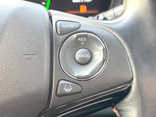 ヴェゼル ハイブリッドZ・ホンダセンシング 純正8インチナビ バックカメラ アダプティブクルーズコントロール ホンダセンシング シートヒーター LEDヘッドライト 純正17インチアルミホイール Bluetooth接続 フルセグTV スマートキー(5枚目)