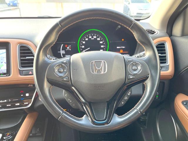 ヴェゼル ハイブリッドZ・ホンダセンシング 純正8インチナビ バックカメラ アダプティブクルーズコントロール ホンダセンシング シートヒーター LEDヘッドライト 純正17インチアルミホイール Bluetooth接続 フルセグTV スマートキー(11枚目)