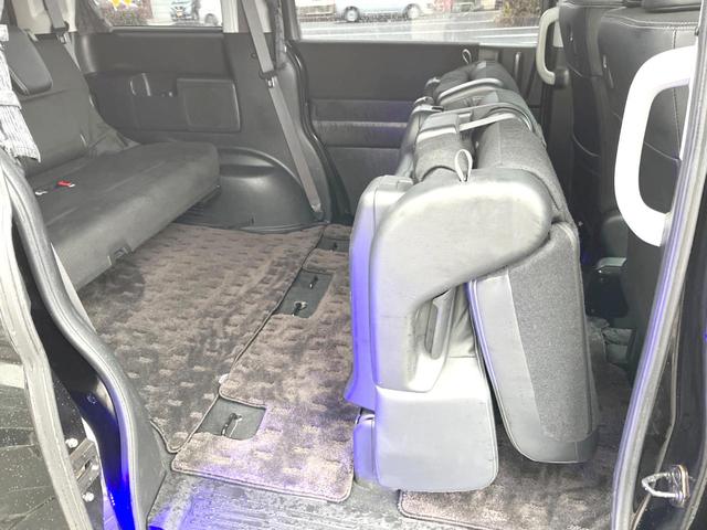 ステップワゴンスパーダ Ｚ　クールスピリット　純正９インチナビ　バックカメラ　クルーズコントロール　両側パワースライドドア　８人乗り　ＨＩＤヘッドライト　純正１７インチアルミホイール　フルセグＴＶ　ドライブレコーダー　スマートキー　ＥＴＣ（41枚目）