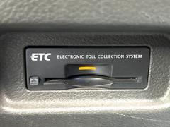 【ＥＴＣ】高速道路の料金所をストレスなく通過！話題のスポットやサービスエリアに多い「スマートIntercooler」利用時は必須のアイテムです。当店でセットアップを実施、ご納車当日からすぐにご利用いただけます！ 4