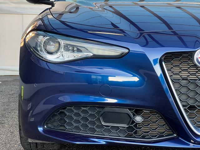 ジュリア 2.0ターボ スーパー 18インチAW harman/kardon ステアリングヒーター ブラインドスポットモニター バックカメラ ETC ベージュレザーシート 黒革ステアリング シートヒーター(10枚目)