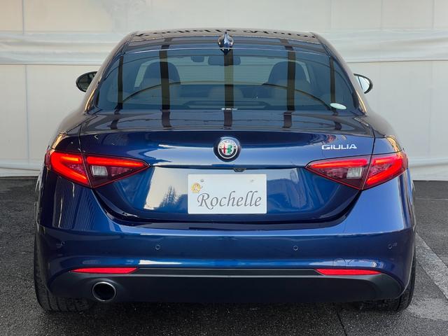 ジュリア 2.0ターボ スーパー 18インチAW harman/kardon ステアリングヒーター ブラインドスポットモニター バックカメラ ETC ベージュレザーシート 黒革ステアリング シートヒーター(19枚目)