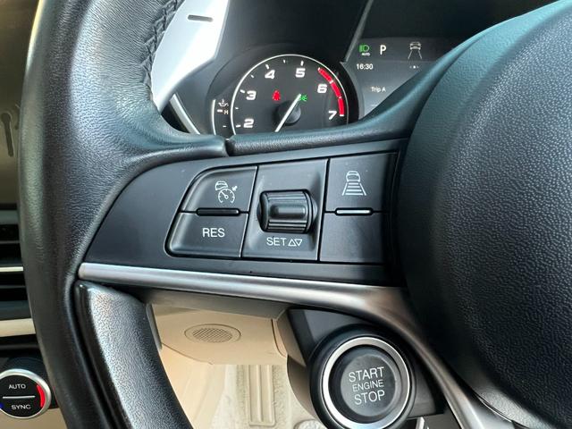 ジュリア 2.0ターボ スーパー 18インチAW harman/kardon ステアリングヒーター ブラインドスポットモニター バックカメラ ETC ベージュレザーシート 黒革ステアリング シートヒーター(42枚目)